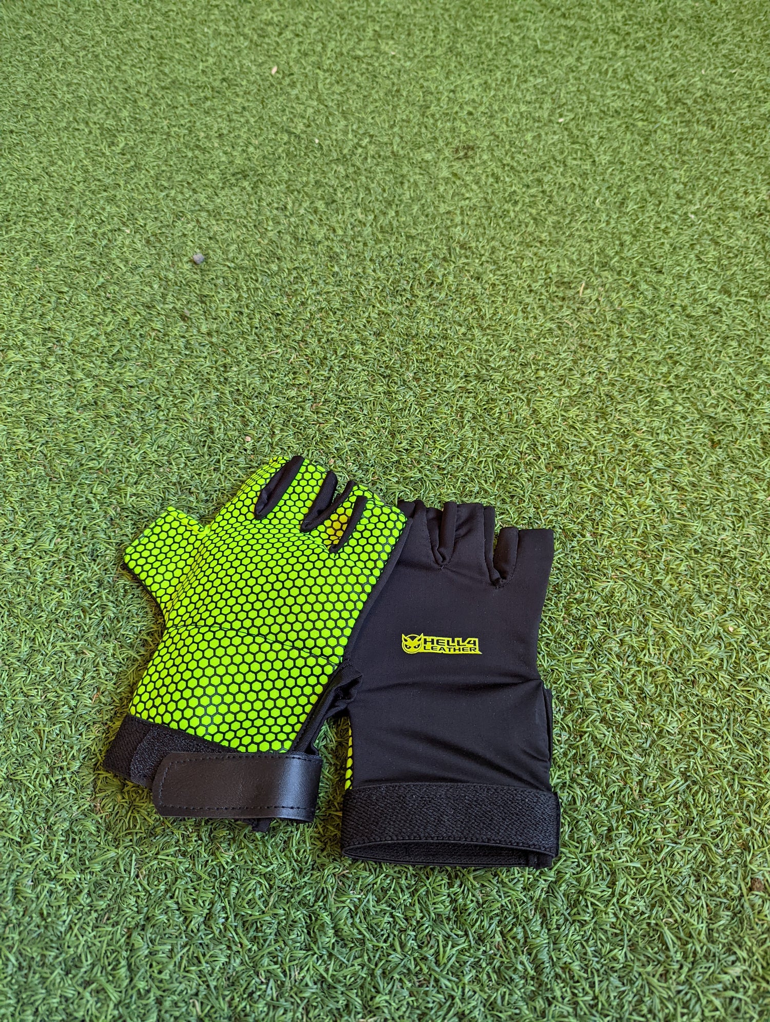 Catching /practice gloves