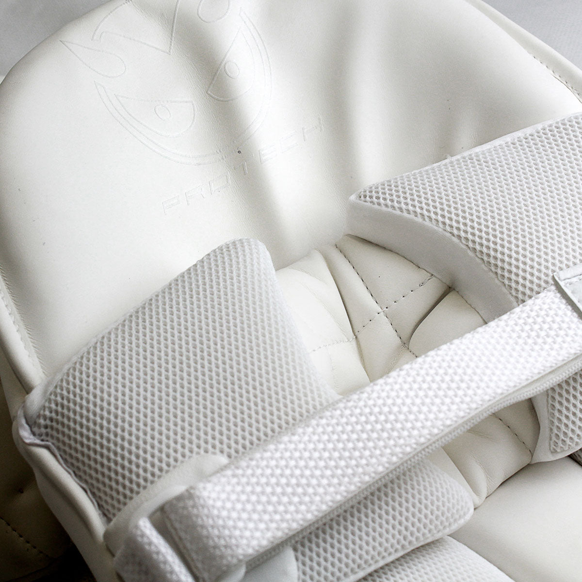 H4L Pro Tech Batting Pads