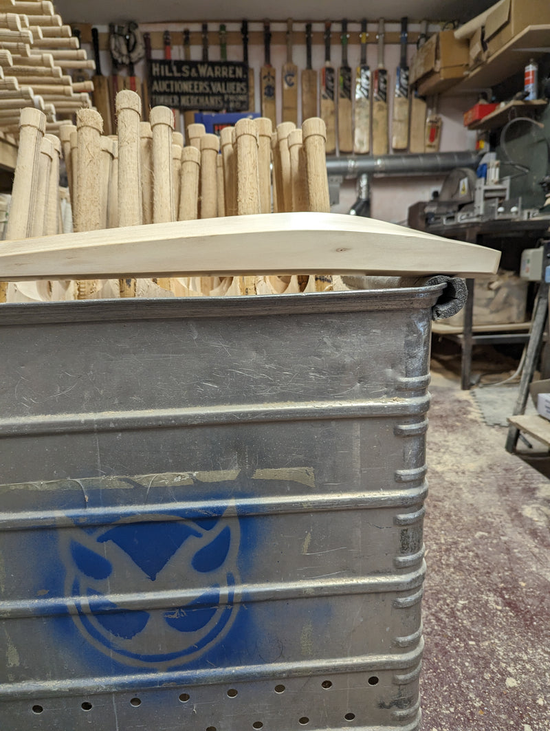 Custom bats - player profile 1" shorter blade