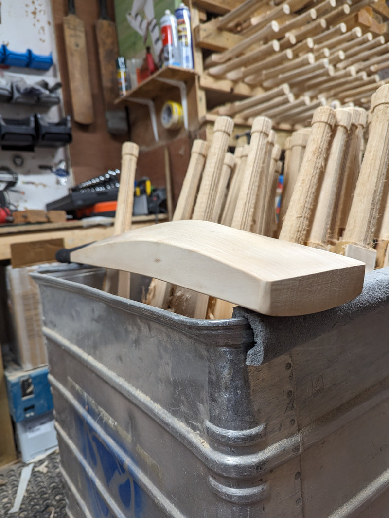 Custom bats - player profile 1" shorter blade