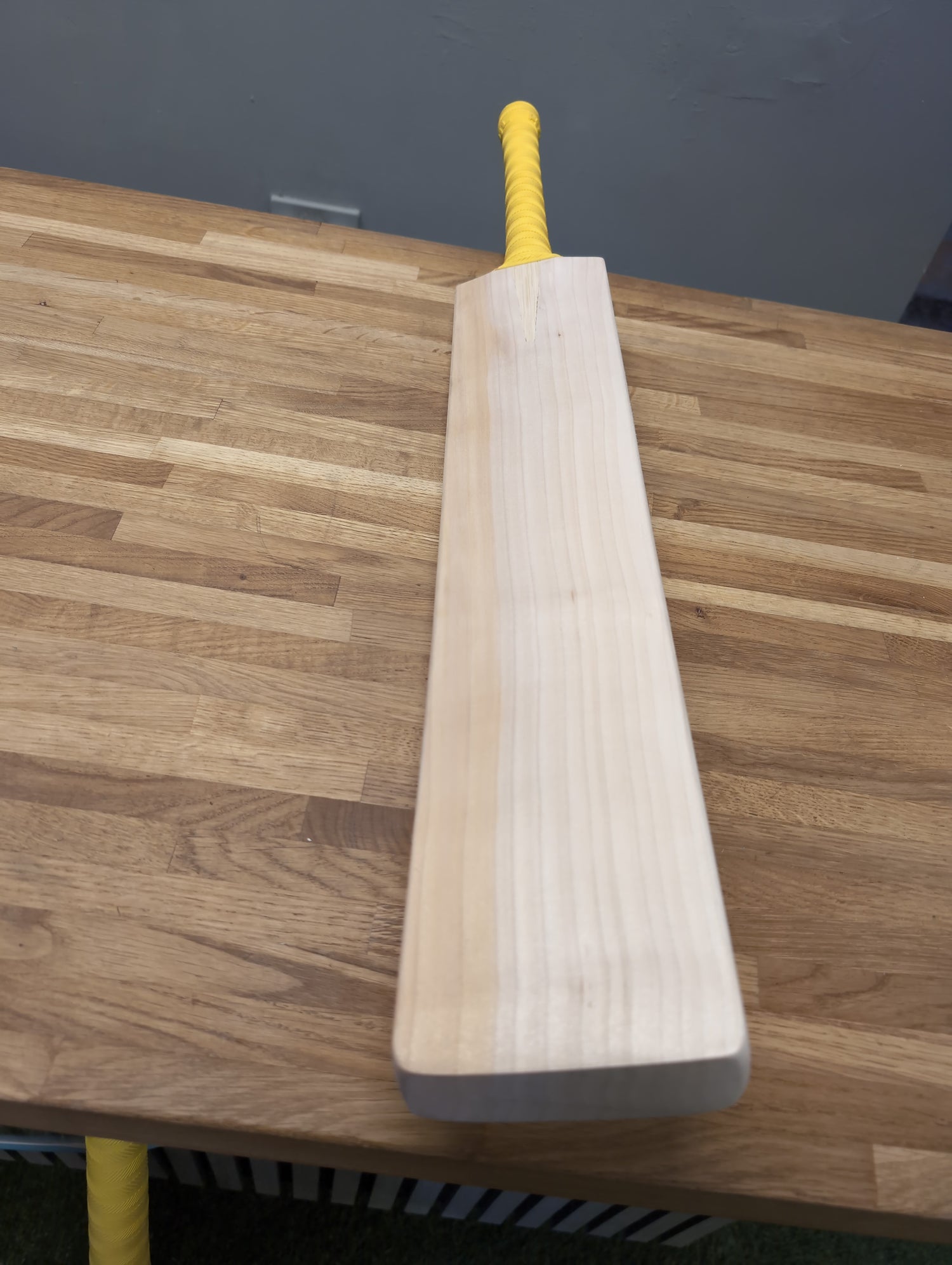 Pro grade.  Higher dickbill- 2.10 (bat  3)