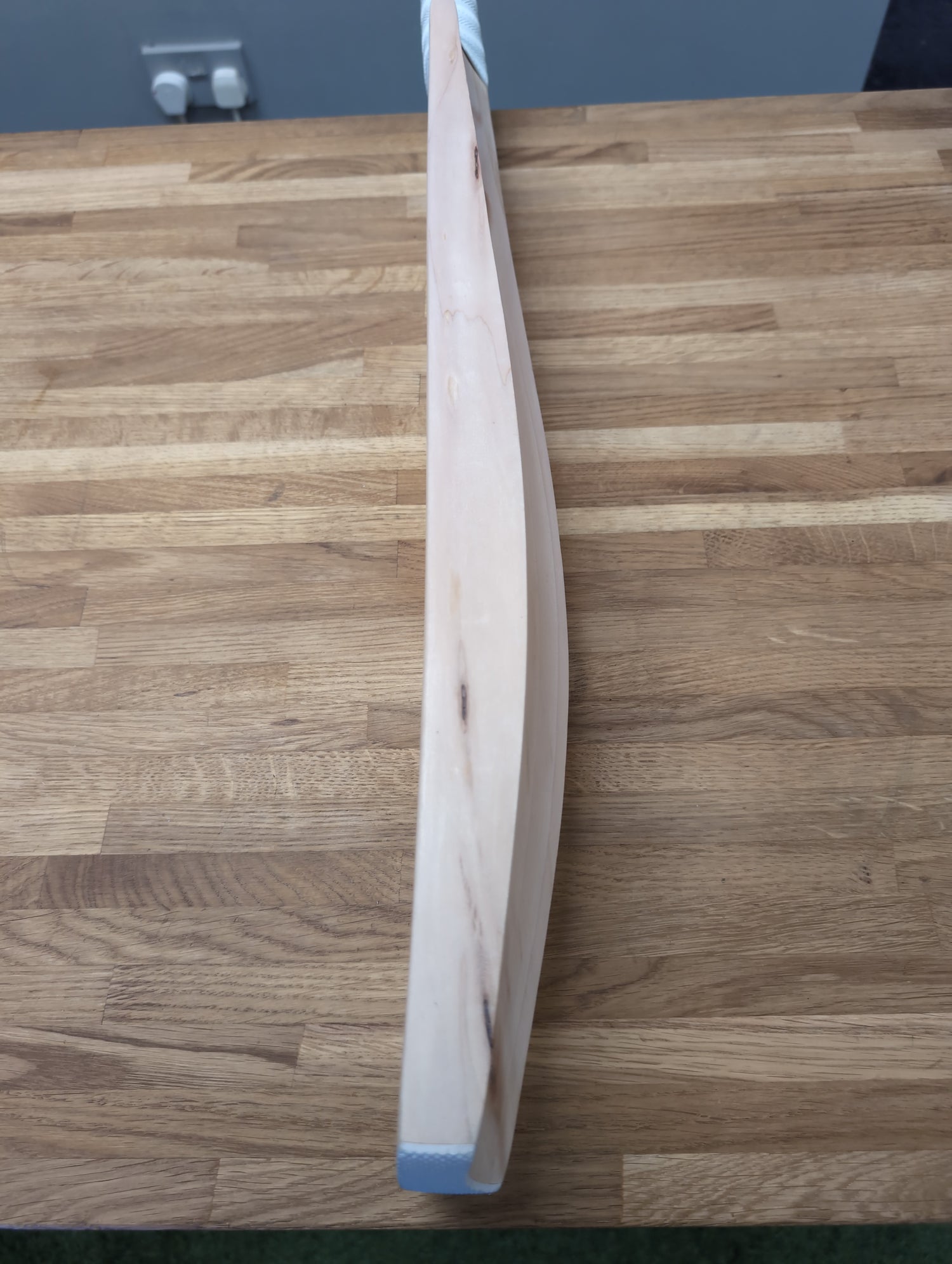 Sh 2.7 1/2 net bat -please see pictures (no warranty)