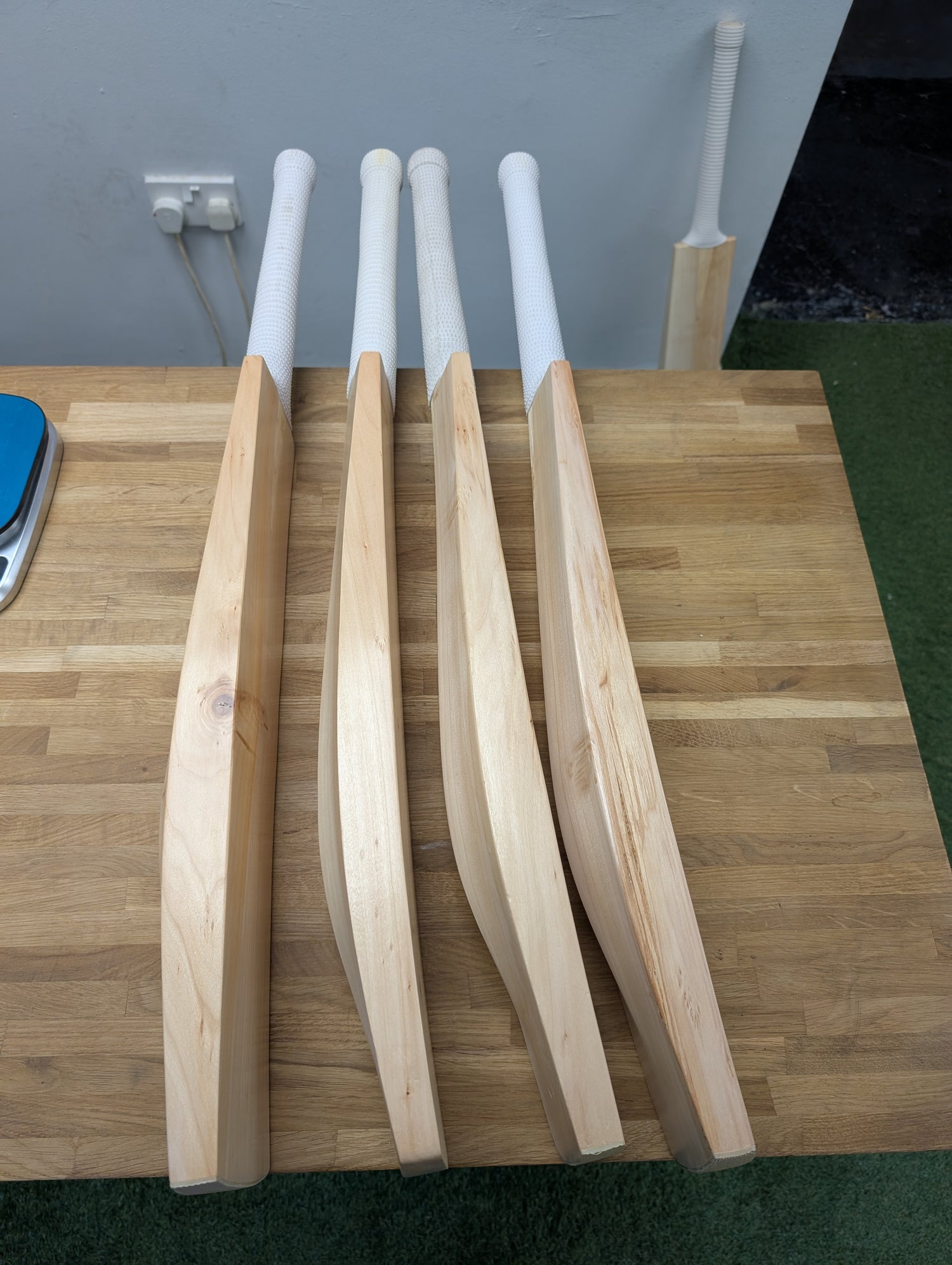 4 x reject sh bats-  all 2.9 -2.10